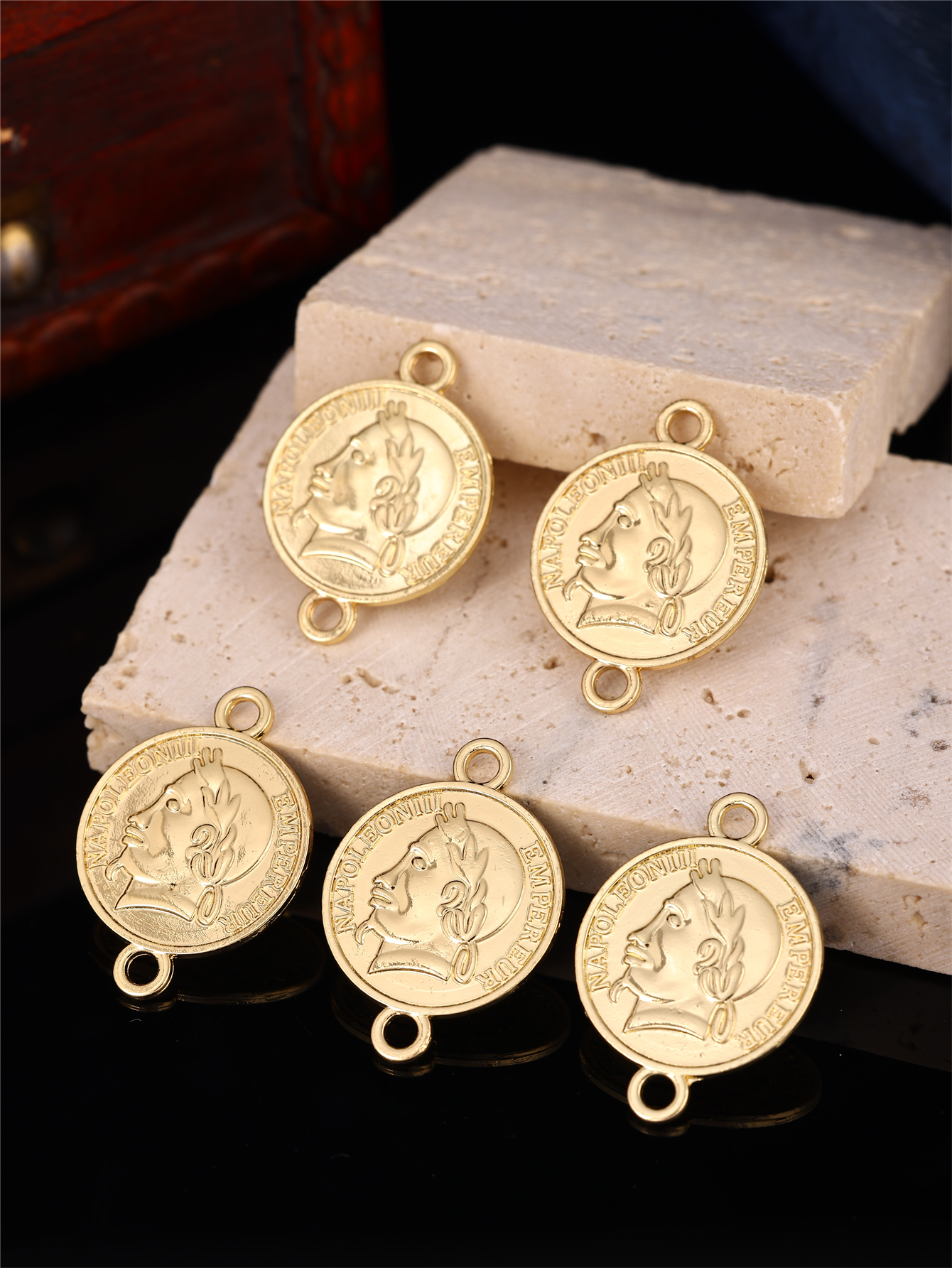 Vintage Tech Accessories - Coin-Shaped DIY Women's Robe Accessory -
