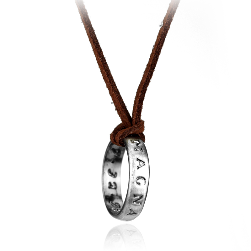 Game Anime Leather Chain Ring  - Vintage Tech Accessories avis et prix