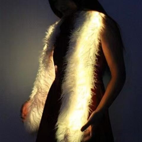 Glow The Dark LED Scarf Fluffy - Tech Accessories For Christmas avis et prix